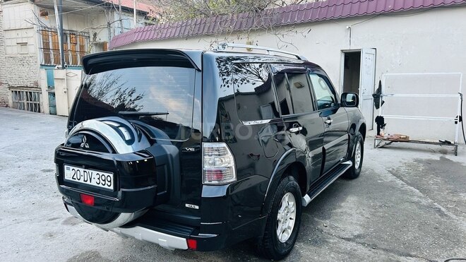 Mitsubishi Pajero 2007, 182,000 km - 3.0 л - Gəncə