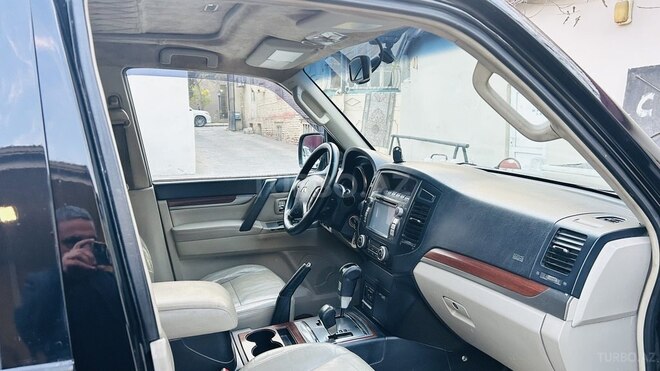 Mitsubishi Pajero 2007, 182,000 km - 3.0 л - Gəncə