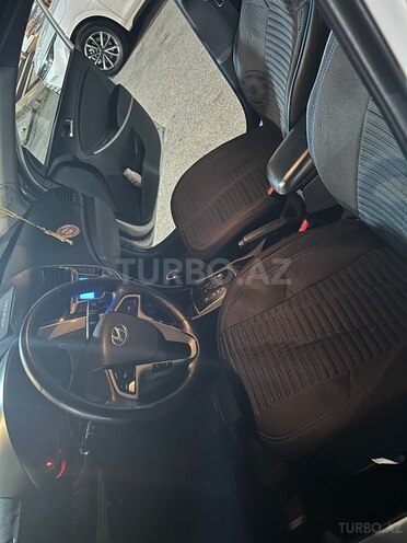 Hyundai Accent 2015, 275,000 km - 1.6 l - Bakı