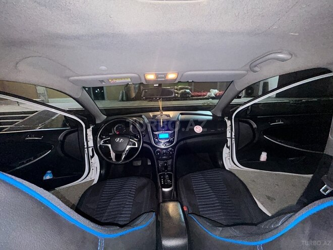 Hyundai Accent 2015, 275,000 km - 1.6 l - Bakı