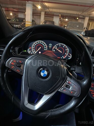 BMW 740-8