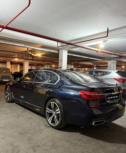 BMW 740-4