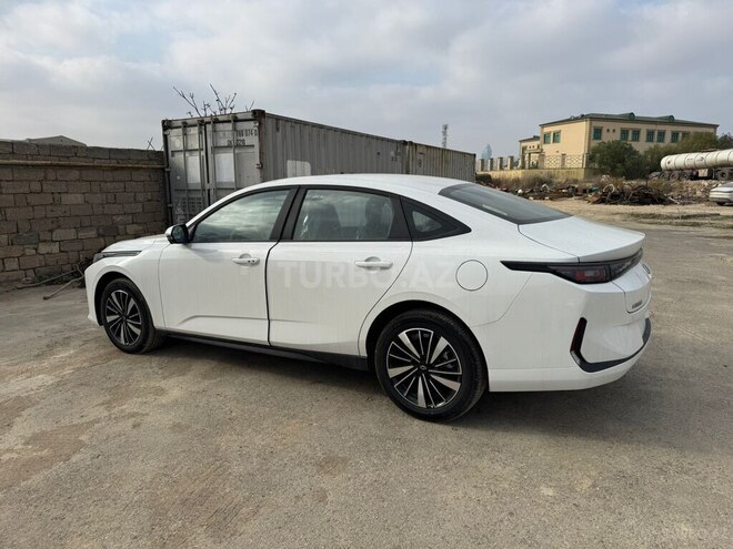 Changan Qiyuan A05 2025, 0 km - 1.5 л - Bakı