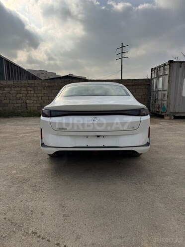 Changan Qiyuan A05 2025, 0 km - 1.5 л - Bakı