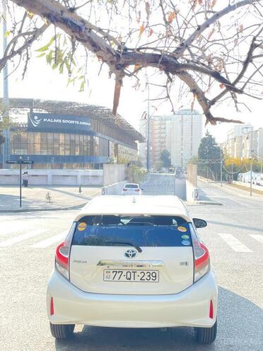 Toyota Aqua 2018, 138,000 km - 1.5 l - Bakı