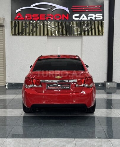 Chevrolet Cruze-12