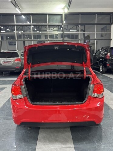 Chevrolet Cruze-15