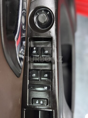Chevrolet Cruze-23