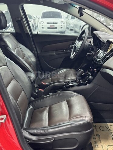 Chevrolet Cruze-18