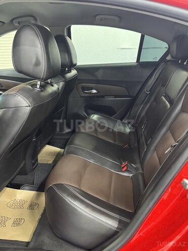 Chevrolet Cruze-19