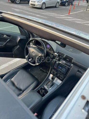 Mercedes C 240 2002, 268,000 km - 2.6 л - Sumqayıt