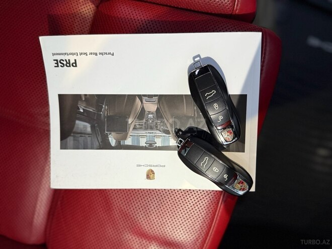Porsche Cayenne Turbo S 2016, 98,500 km - 4.8 л - Bakı