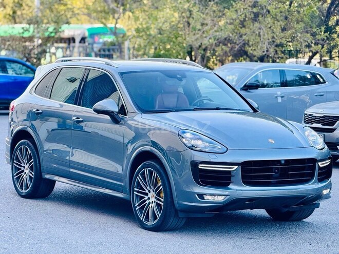 Porsche Cayenne Turbo S 2016, 98,500 km - 4.8 л - Bakı
