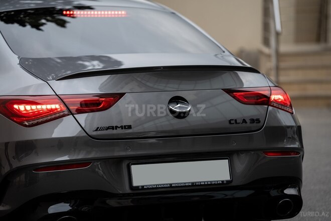 Mercedes CLA 35 AMG 4MATIC-10