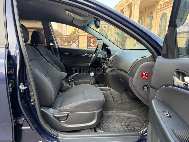 Hyundai i30 2008, 350,000 km - 1.6 л - Bakı