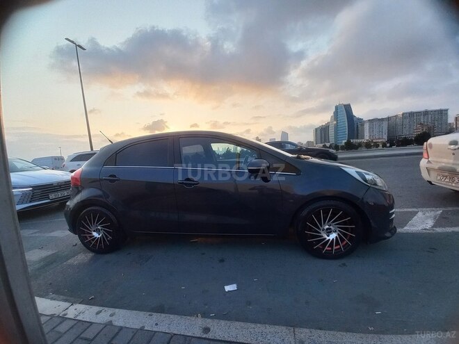 Kia Rio-9
