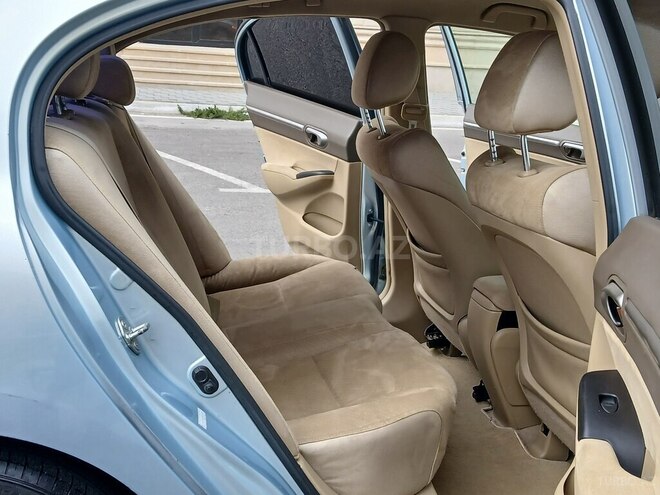 Honda Civic 2007, 332,000 km - 1.3 l - Sumqayıt
