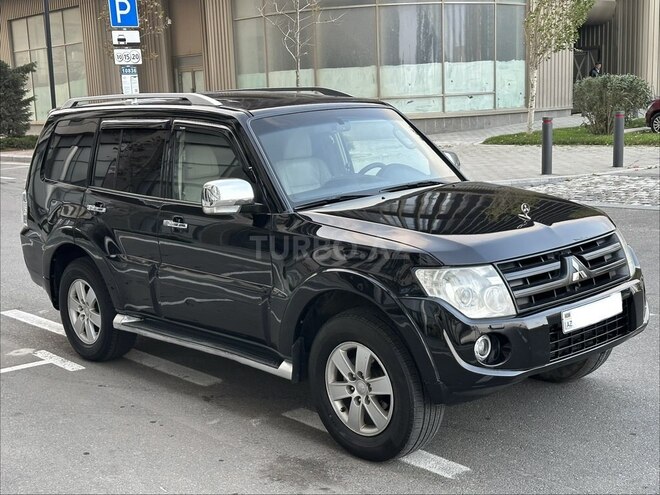 Mitsubishi Pajero 2008, 243,000 km - 3.0 l - Bakı