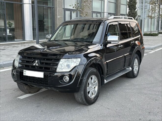 Mitsubishi Pajero 2008, 243,000 km - 3.0 l - Bakı