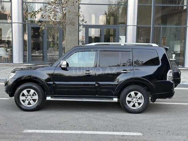 Mitsubishi Pajero 2008, 243,000 km - 3.0 l - Bakı