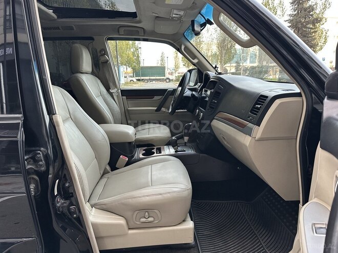 Mitsubishi Pajero 2008, 243,000 km - 3.0 l - Bakı