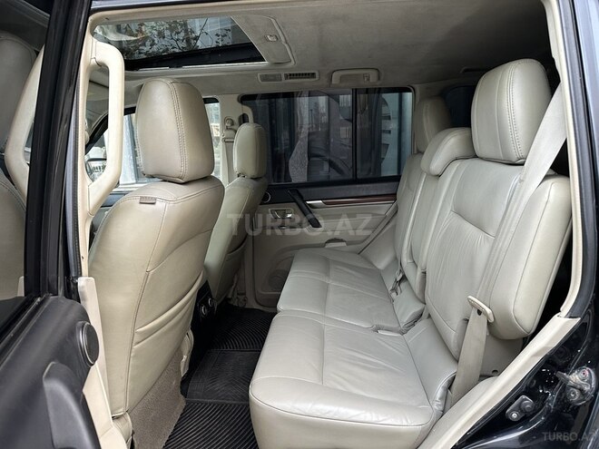 Mitsubishi Pajero 2008, 243,000 km - 3.0 l - Bakı