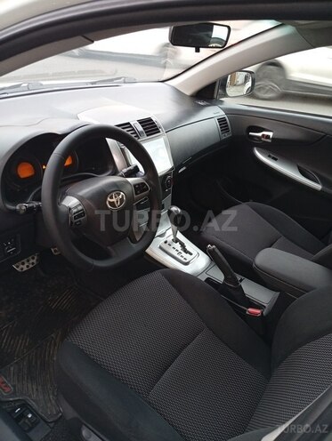 Toyota Corolla 2010, 221,000 km - 1.6 l - Bakı