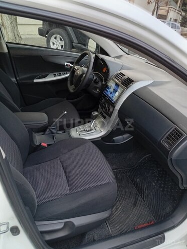 Toyota Corolla 2010, 221,000 km - 1.6 l - Bakı