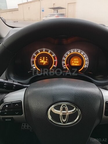 Toyota Corolla 2010, 221,000 km - 1.6 l - Bakı