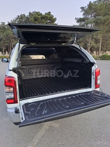 Mitsubishi L200 2021, 61,000 km - 2.4 l - Bakı