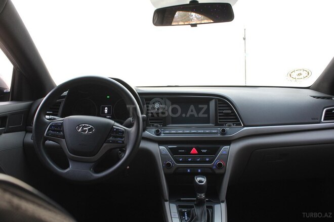Hyundai Elantra 2018, 117,321 km - 2.0 л - Bakı
