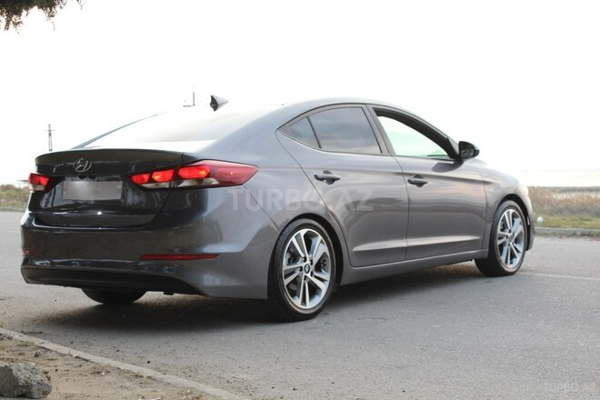 Hyundai Elantra 2018, 117,321 km - 2.0 л - Bakı