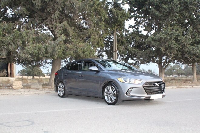 Hyundai Elantra 2018, 117,321 km - 2.0 л - Bakı