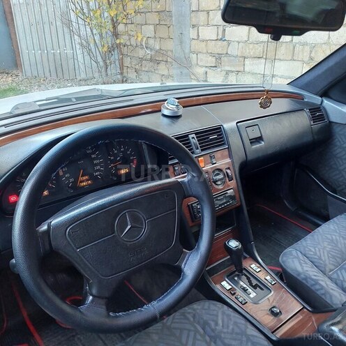 Mercedes C 180 1995, 325,000 km - 1.8 l - Bakı