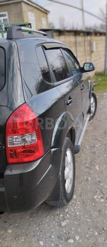 Hyundai Tucson 2005, 294,623 km - 2.0 l - Qusar