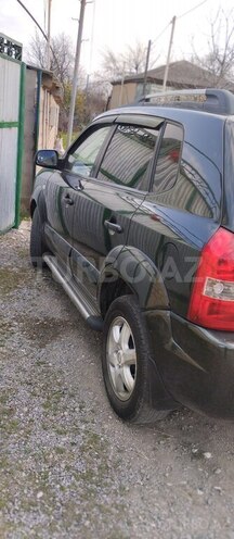 Hyundai Tucson 2005, 294,623 km - 2.0 l - Qusar