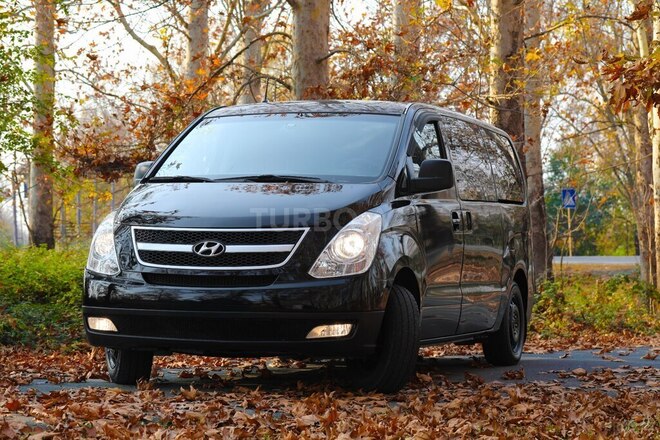 Hyundai H-1-2