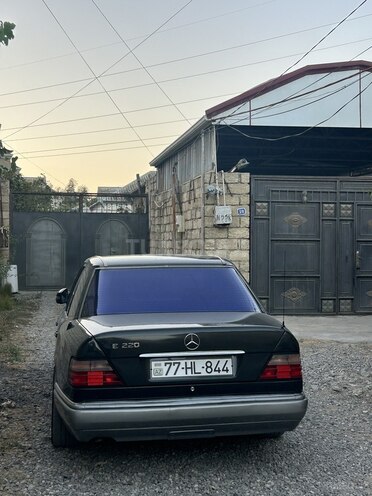 Mercedes E 220 1993, 500,000 km - 2.2 l - Bakı