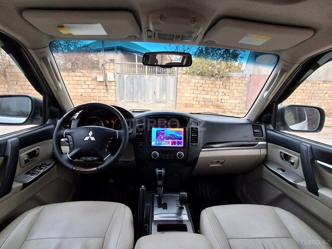 Mitsubishi Pajero 2011, 178,000 km - 3.5 л - Bakı