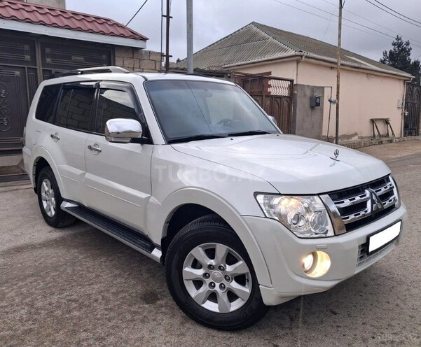 Mitsubishi Pajero 2011, 178,000 km - 3.5 л - Bakı