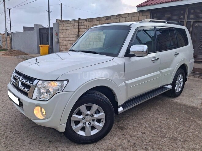 Mitsubishi Pajero 2011, 178,000 km - 3.5 л - Bakı
