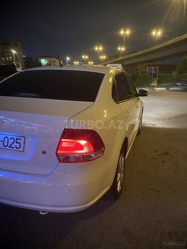 Volkswagen Polo 2012, 208,200 km - 1.6 l - Bakı