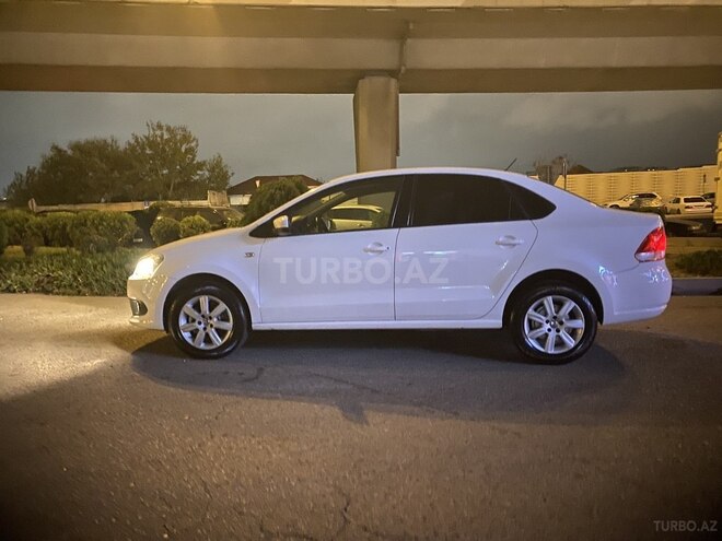 Volkswagen Polo 2012, 208,200 km - 1.6 l - Bakı