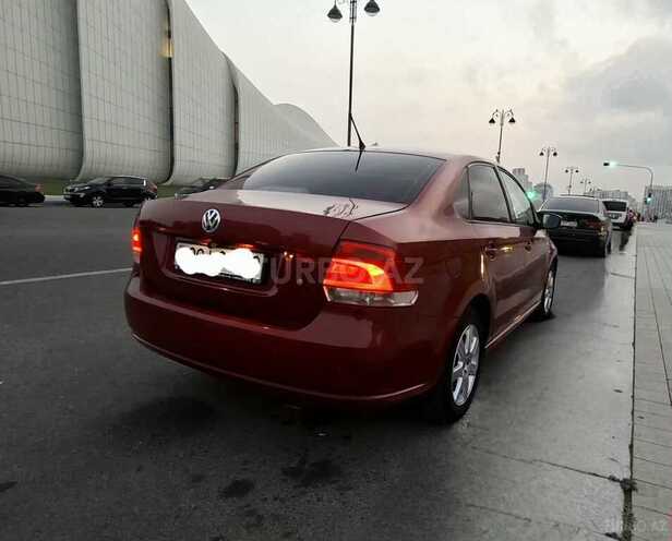 Volkswagen Polo 2013, 101,500 km - 1.6 l - Bakı