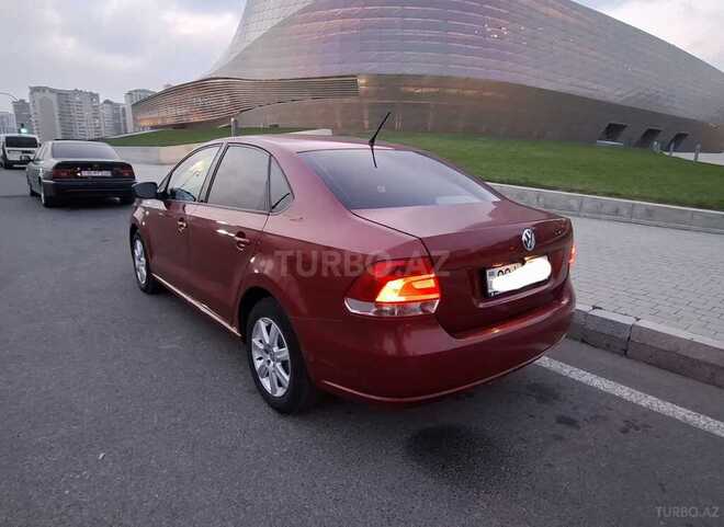 Volkswagen Polo 2013, 101,500 km - 1.6 l - Bakı