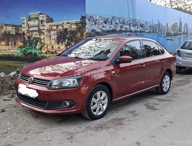 Volkswagen Polo 2013, 101,500 km - 1.6 l - Bakı