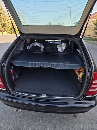 Mercedes C 220 2006, 320,231 km - 2.2 л - Şamaxı