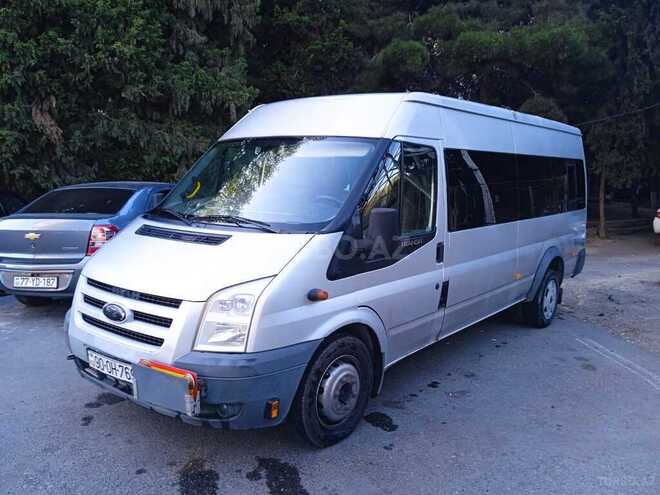Ford Transit-7
