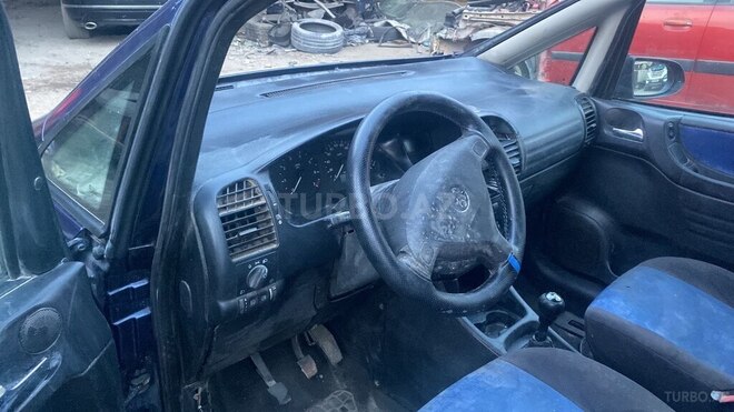Opel Zafira 1999, 250,000 km - 1.6 л - Bakı