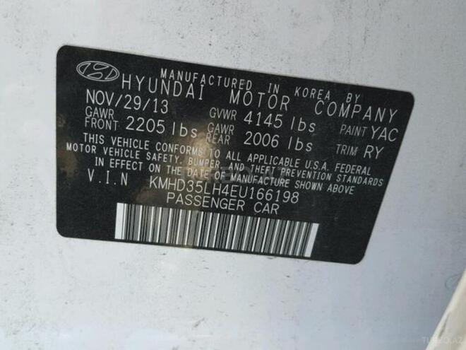 Hyundai Elantra-8
